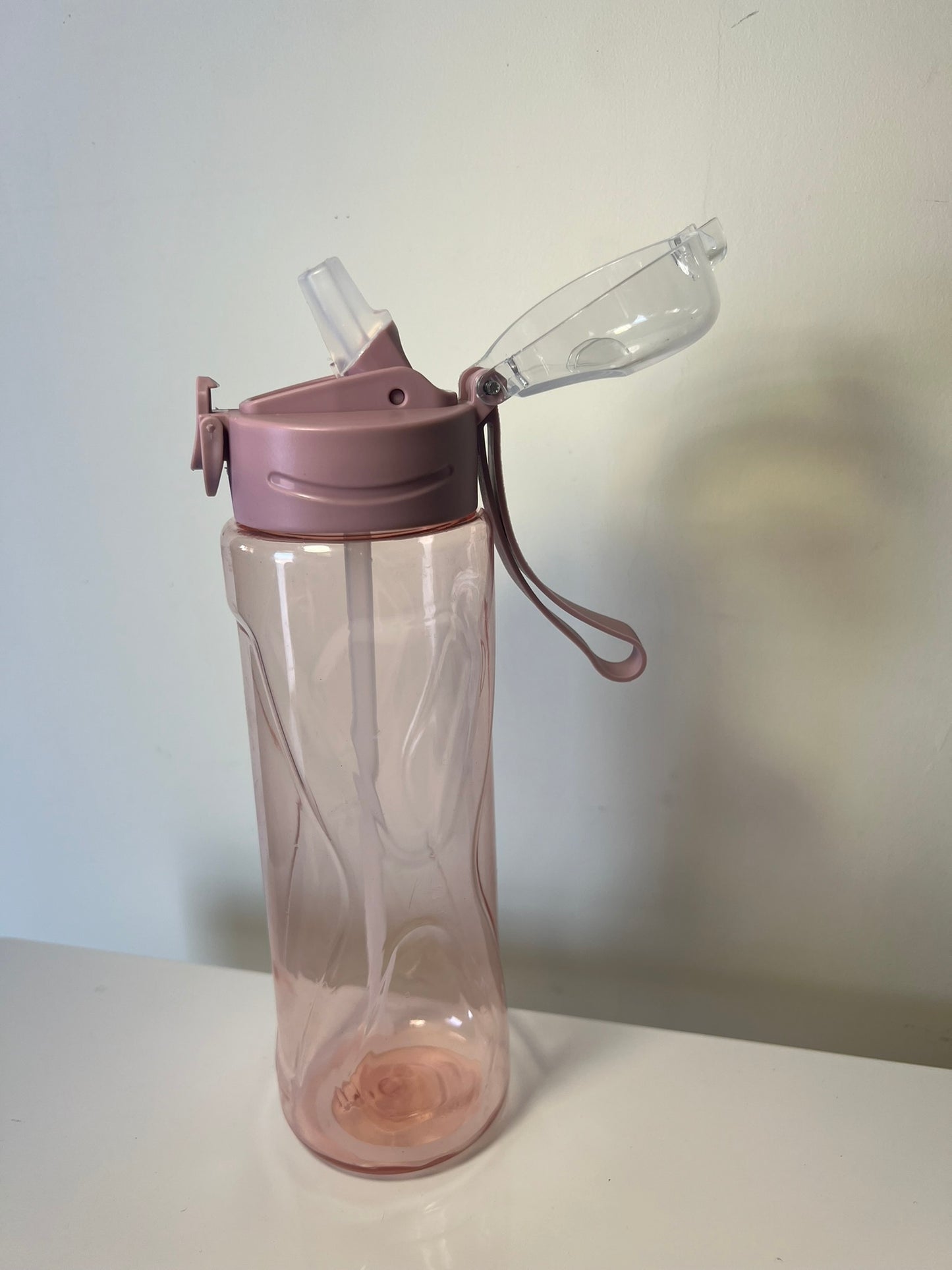 Botella para agua con bombilla