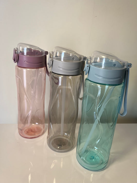Botella para agua con bombilla